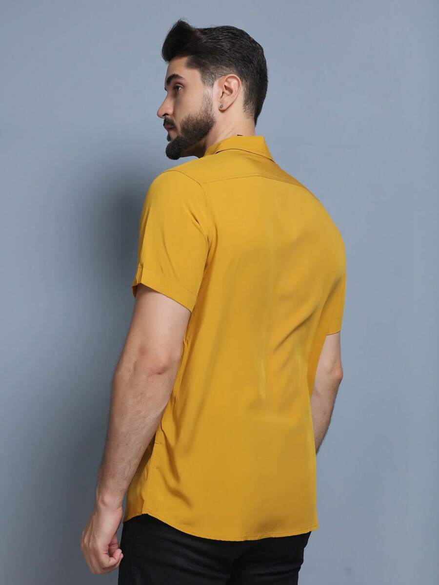 Camisa Masculina Manga Curta De Botão Lisa em viscose Balli