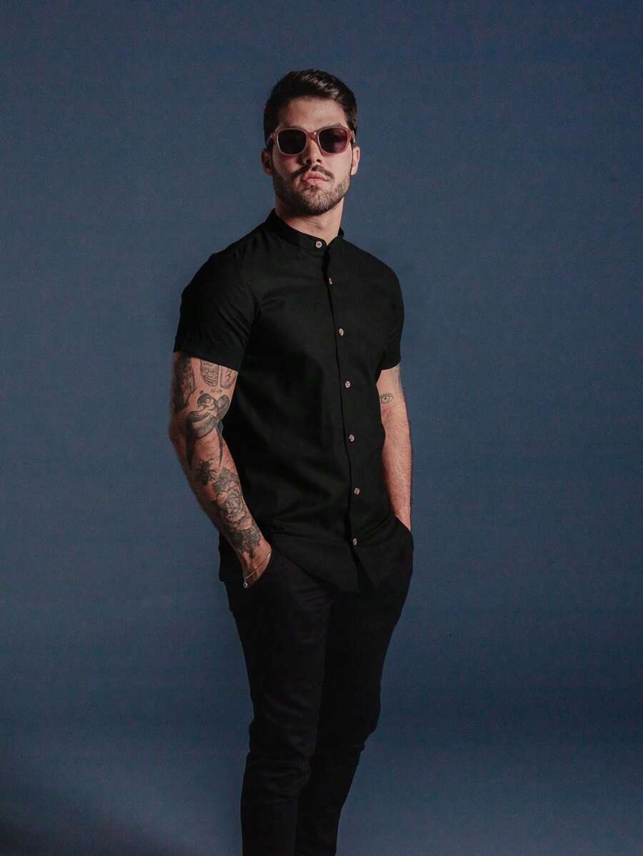 Camisa Masculina Manga Curta Gola Padre Aspecto de Linho