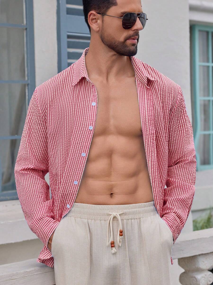 Camisa Masculina de Tecido Texturizado com Listras