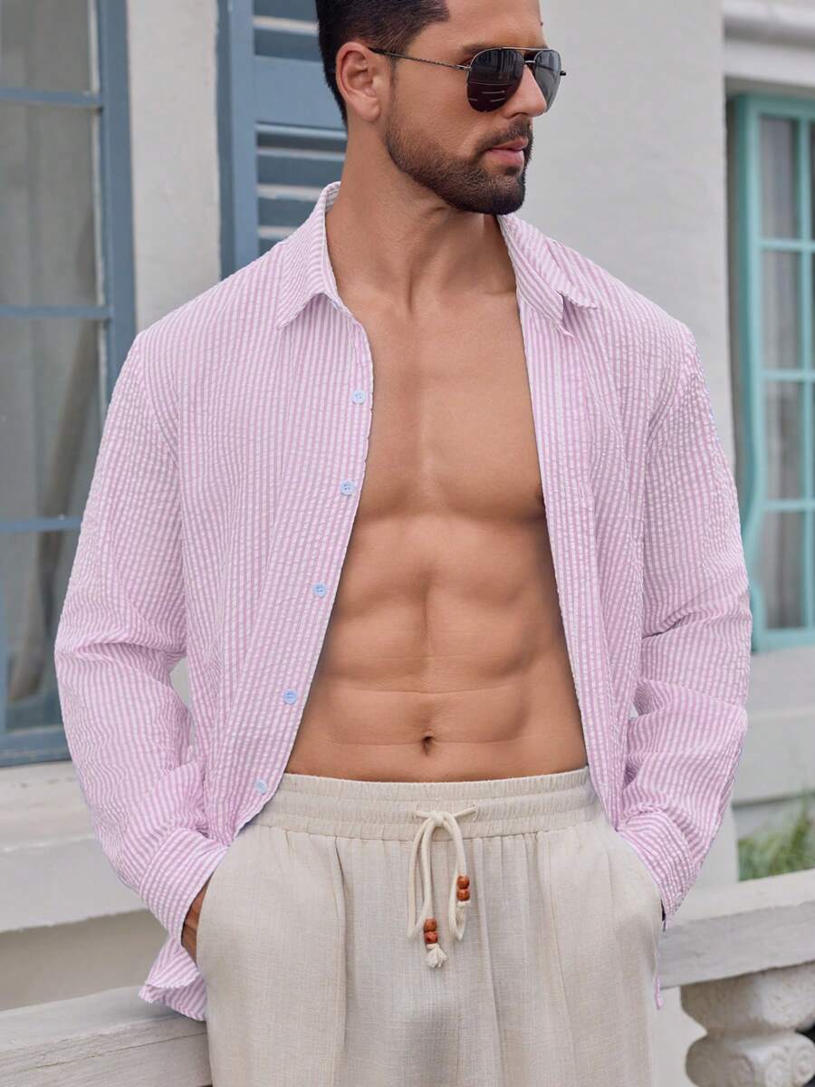 Camisa Masculina de Tecido Texturizado com Listras