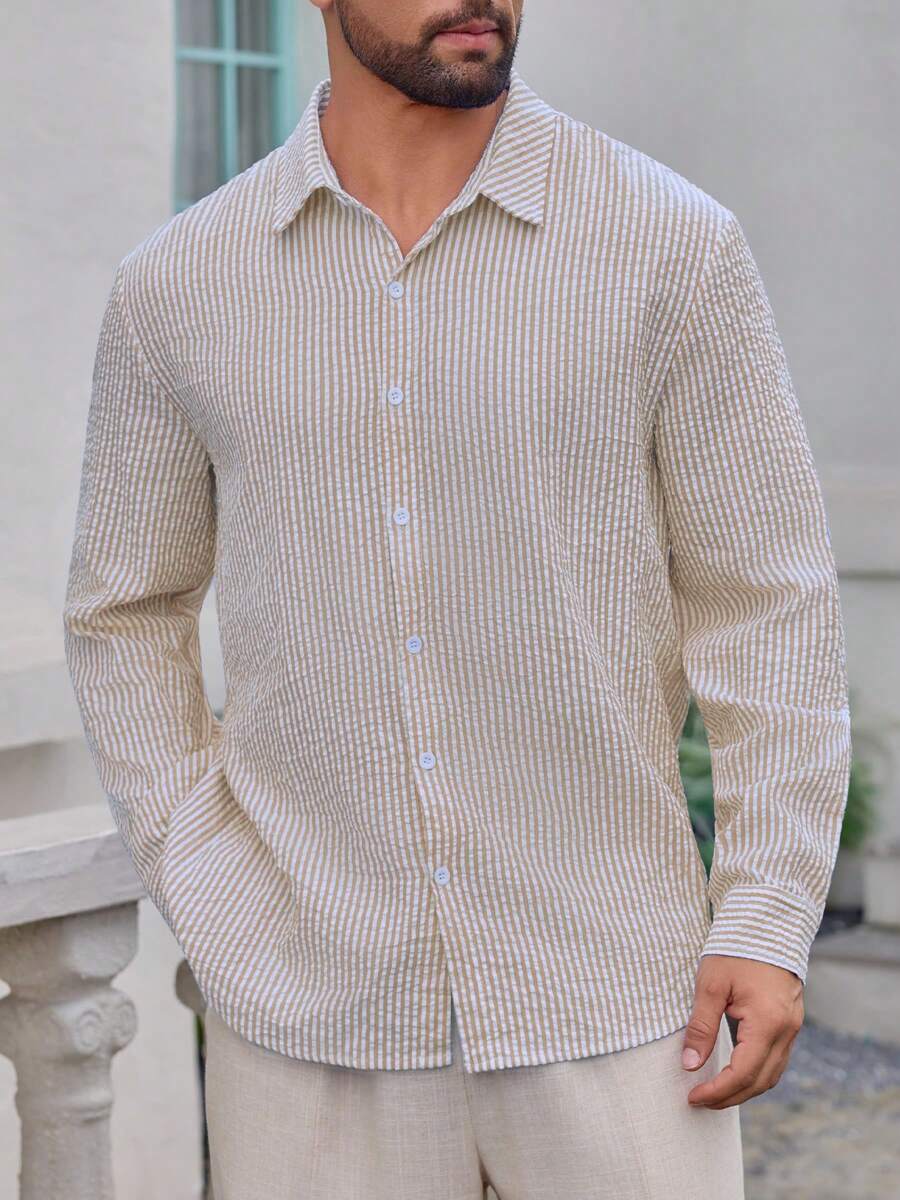 Camisa Masculina de Tecido Texturizado com Listras