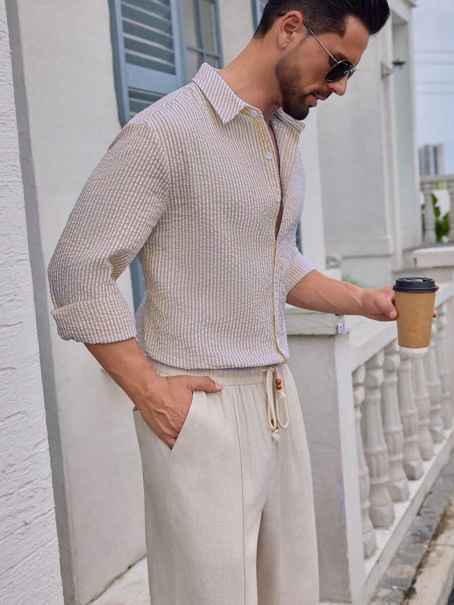 Camisa Masculina de Tecido Texturizado com Listras