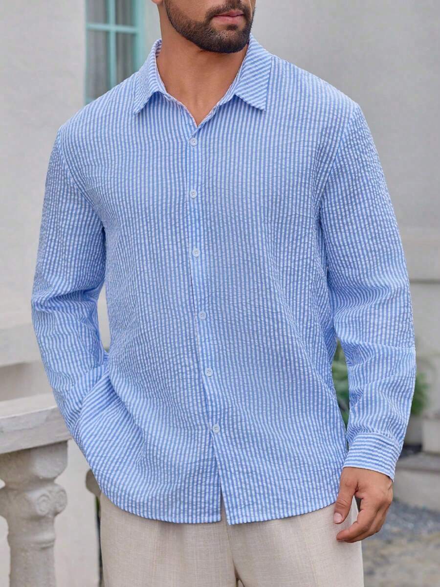 Camisa Masculina de Tecido Texturizado com Listras