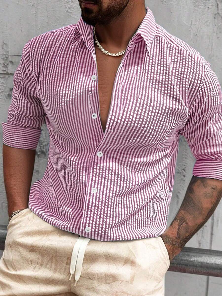 Camisa Masculina de Tecido Texturizado com Listras