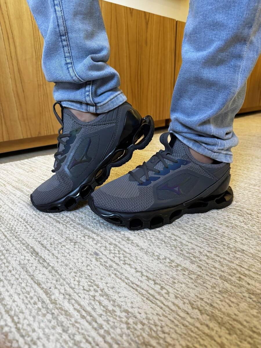 Tênis Masculino Refletivo Camaleão Ultra Confortável Sola Com Sistema amortecedor